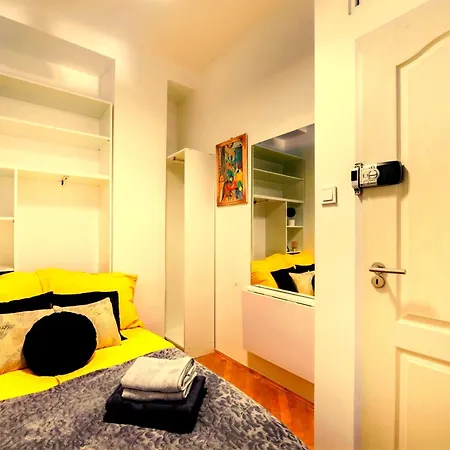 Newbuda Feel Good Hostel Budapesta